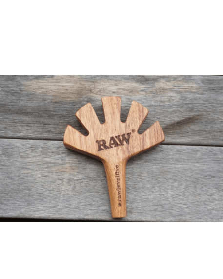 Raw wooden cigarette holder 5 in 1 on table