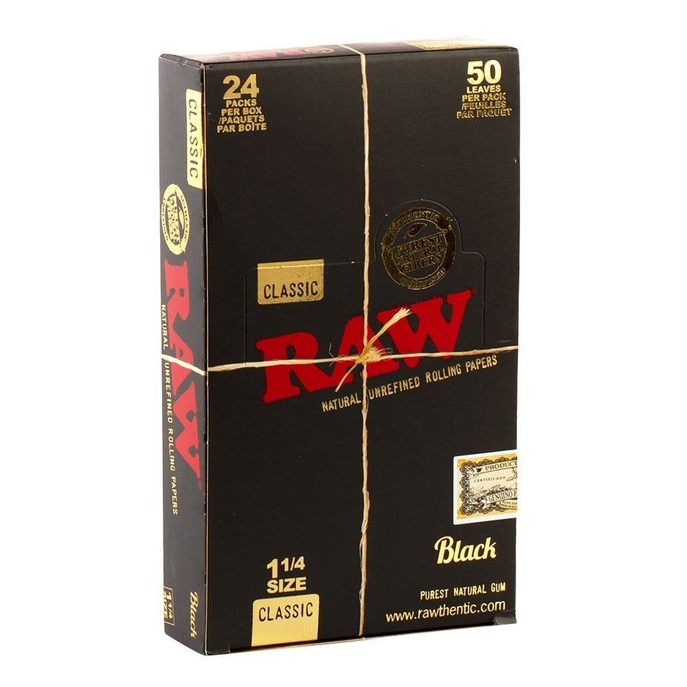 RAW Black Rolling Paper 1 ¼ box