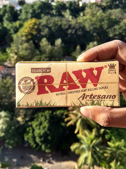 Raw Organic Hemp Artesano in hand