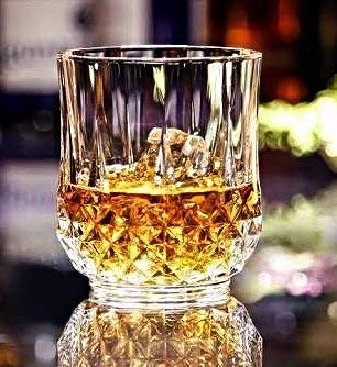 Diamond Cut Shot Glass Set with Whisky